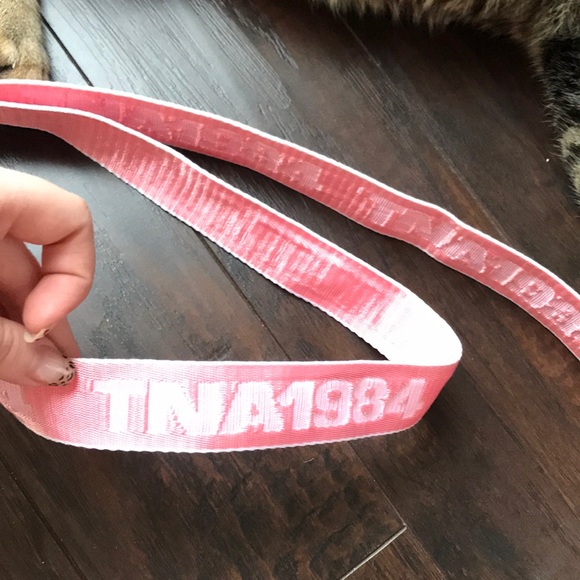 🦋3/$50 Aritzia TNA very long belt - Picture 4 of 10